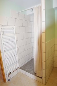 La salle de bains du gîte touristique Frêne